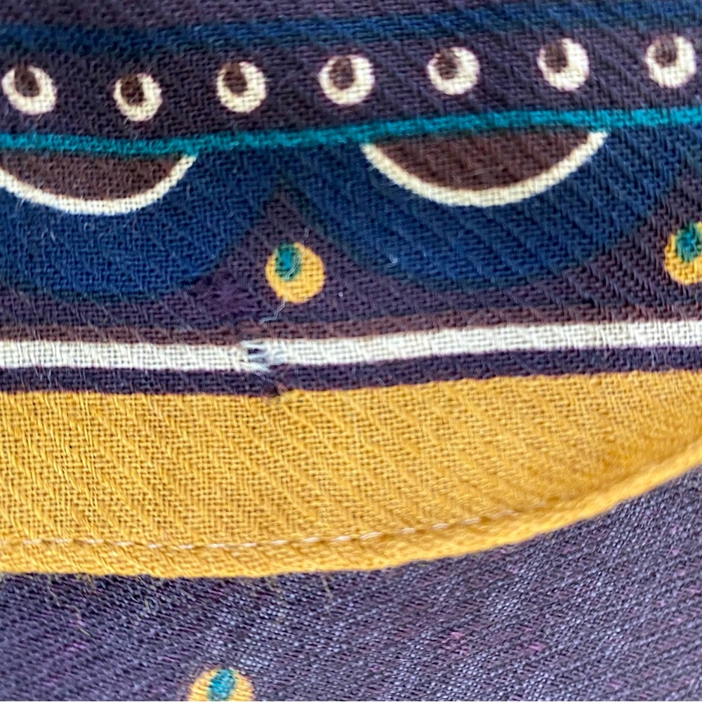 Vintage Perry Ellis scarf - Picture 6 of 8
